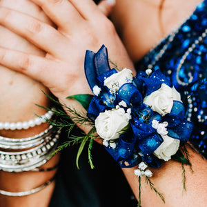 Spray roses corsage